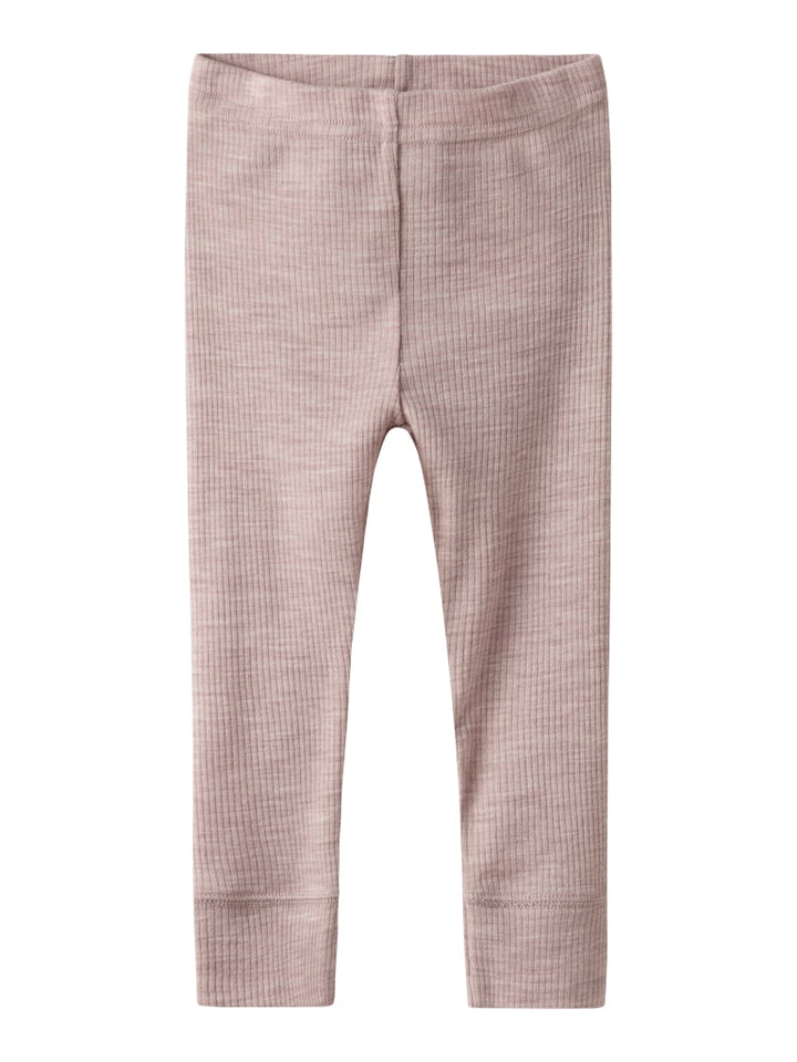 Rosa merinoull leggings till baby. Bebis byxor i ull till flicka. Varm byxa, lager1 i underställ.
NBNWAX WOOL RIB LEGGING NOOS
13242039