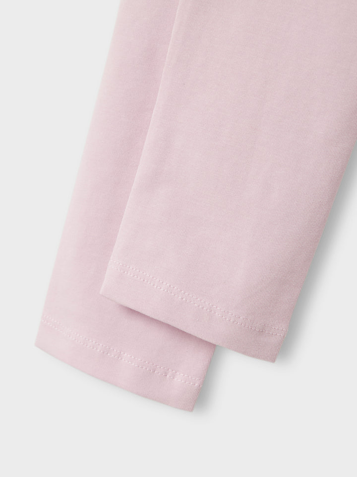 Rosa leggings till flicka, tjej från Name it. 
13180124
Name 
NKFVIVIAN LEGGING NOOS