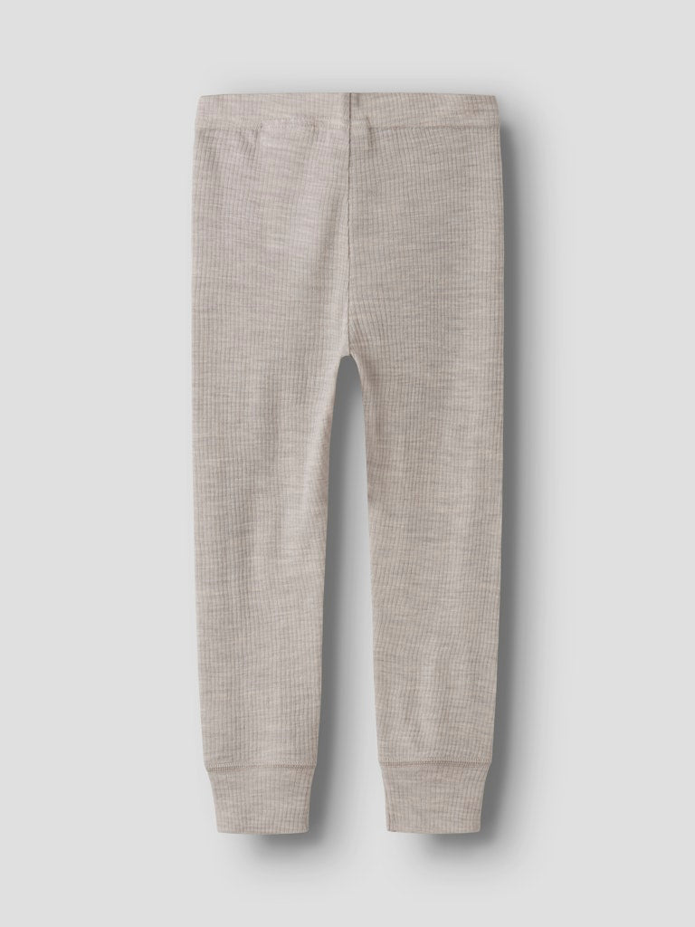 Grå merino ull leggings, långkalsonger till flicka och pojke. Barn underställ i mjuk skön wool.
NMNWAX WOOL RIB LEGGING NOOS
13242116