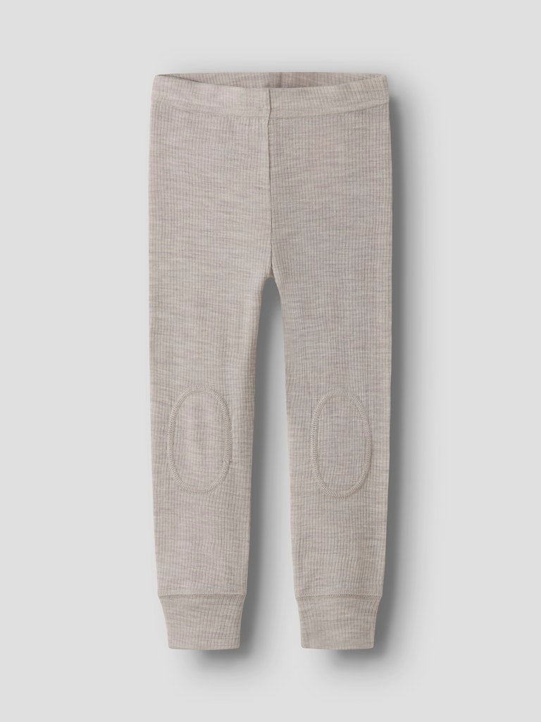 Grå merino ull leggings, långkalsonger till flicka och pojke. Barn underställ i mjuk skön wool.
NMNWAX WOOL RIB LEGGING NOOS
13242116
