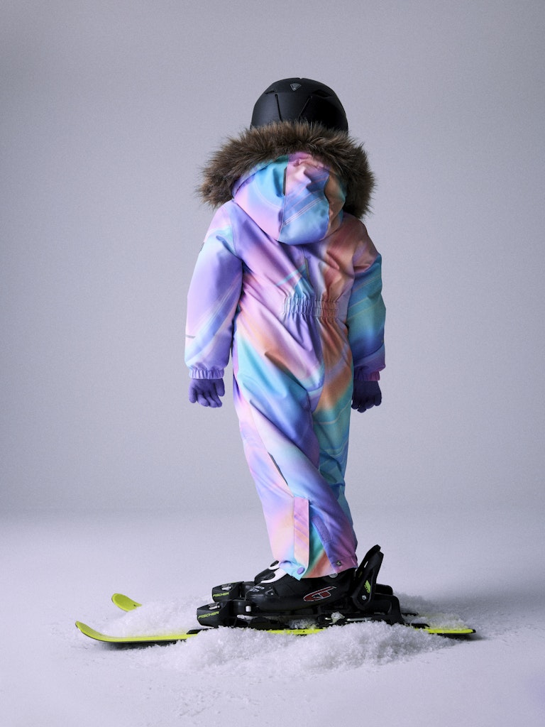 Multifärgad vinter overall till flicka. Barn overall till liten tjej, varm, smidig rosa, lila overall, lätt att klä på sig.
NMFSNOW10 SUIT AOP FO NOOS
13230586