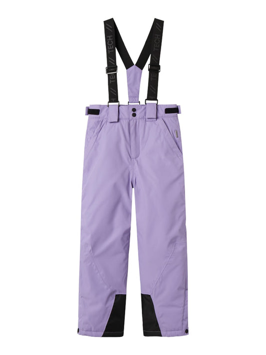 Lila täckbyxor till tjej. Skid byxor, termobyxor till flicka. Varma skidkläder från Name it.
NKNSLOPE10 PANT SKI EDITION FO NOOS
13233445