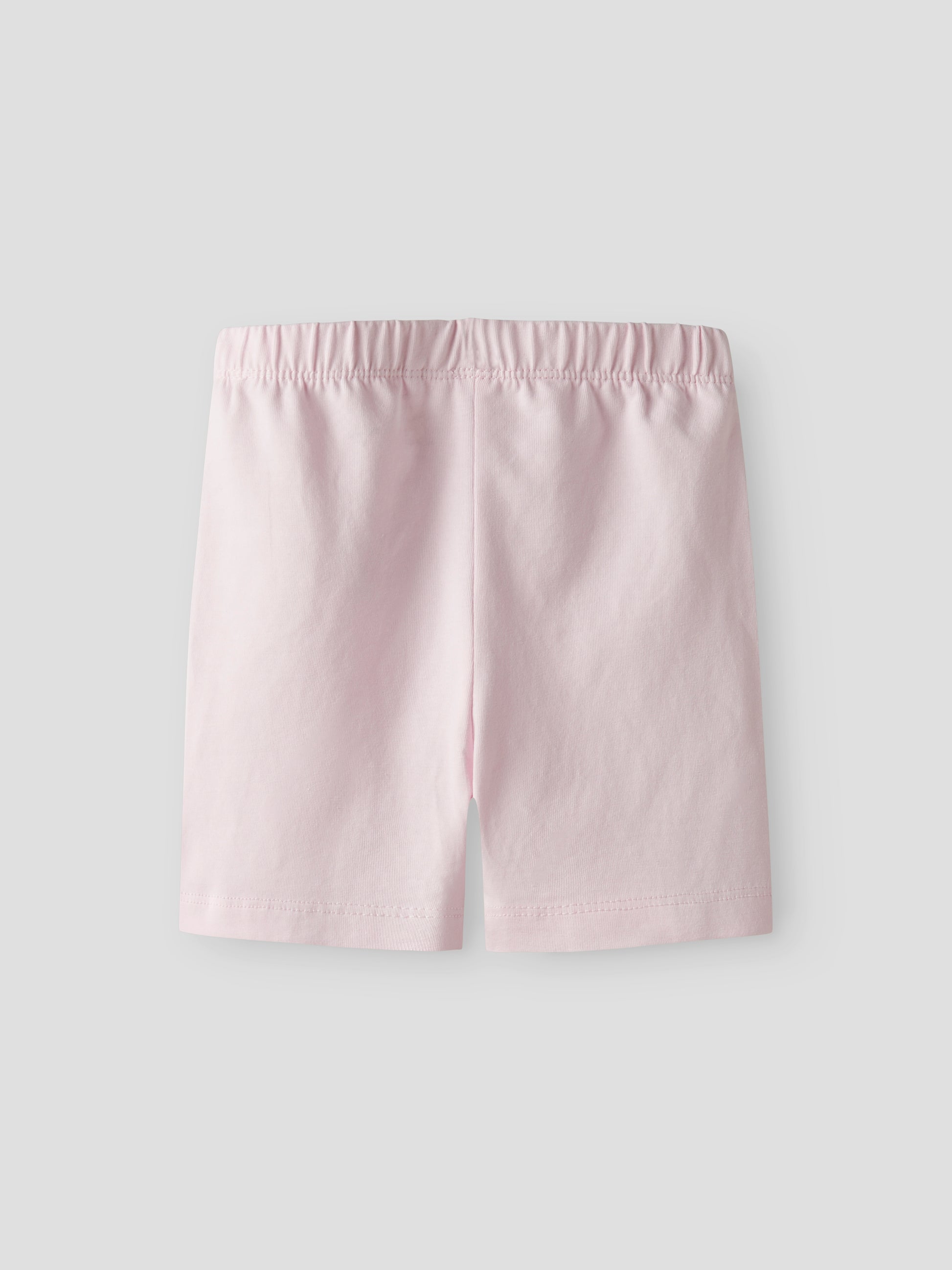 Rosa cykelbyxa till flicka. Cykelbyxor, shorts till liten tjej från Name it.
NMFVIVIAN SHORT LEGGING NOOS
13228153