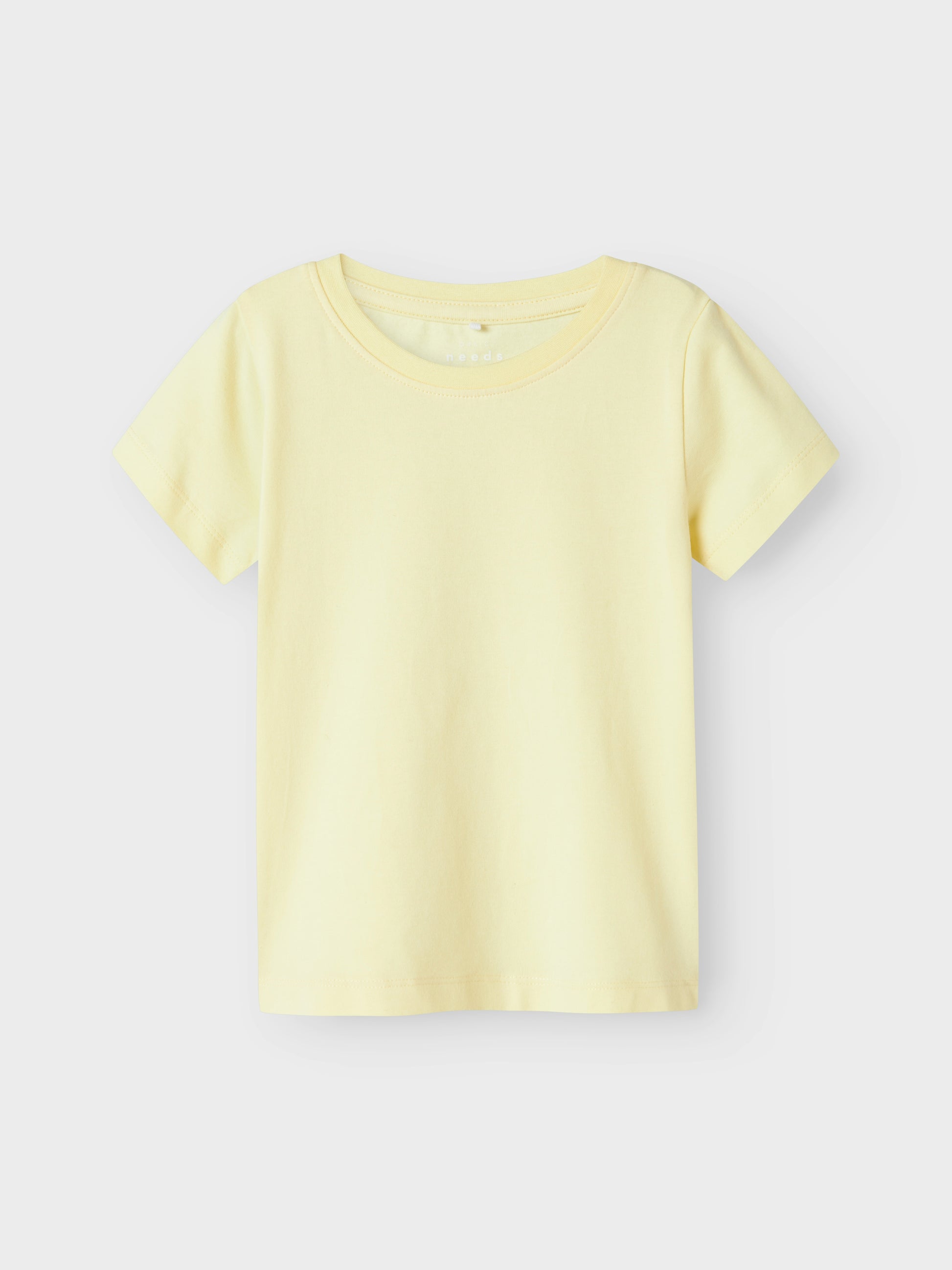 Gul kortärmad topp till flicka. Tjej t-shirt helvit i ekologisk bomull.
NMFVIBBI SS TOP NOOS
13240375