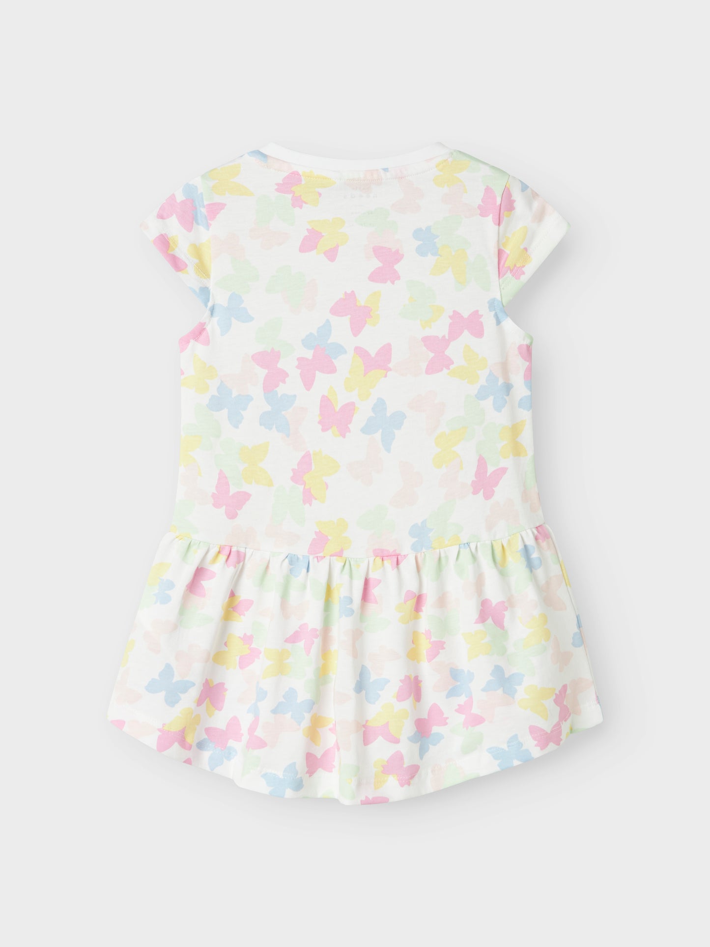 Vit barn klänning med fjärilar i blå, rosa och gul mönster. Dagis klänning till flicka, sommarklänning perfekt för sommar och sol.
NMFVIGGA CAPSL DRESS F1 NOOS
13215107