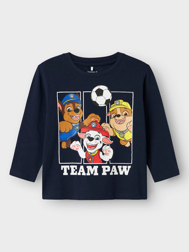 Mörk blå långärmad t-shirt med Paw Patrol hundar på magen. Pojke tröja med lång ärm.
NMMJOLL PAW NREG LS TOP NOOS CPLG
13245003