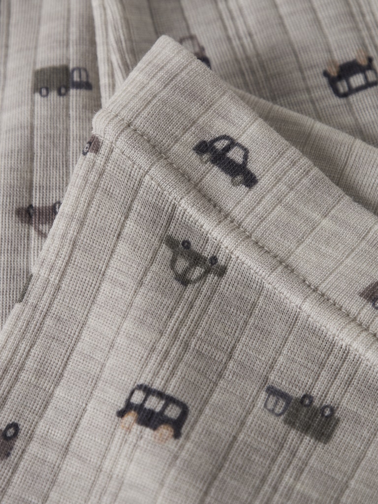 Merino ull leggings till pojke. Byxor i merinoull med bilar.
NMMWANG WOOL NEEDLE LONGJOHN NOOS
13229016