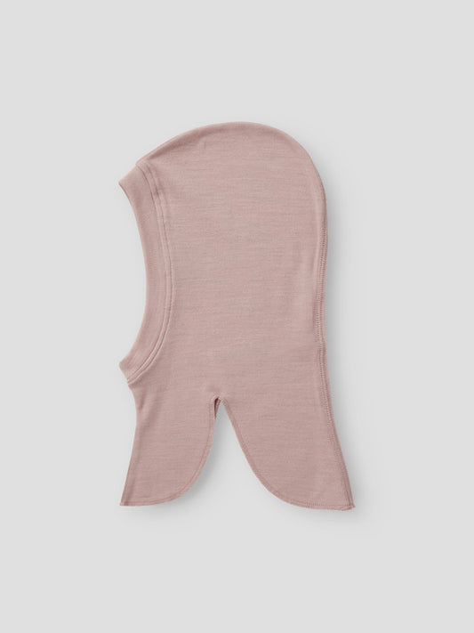 Rosa balaclava i merino ull till flicka. Ull mössa att dra över huvudet, varm  och skön merinoull balaklava från Name it.
NMNWILLIT WOOL BALACLAVA NOOS
13242122