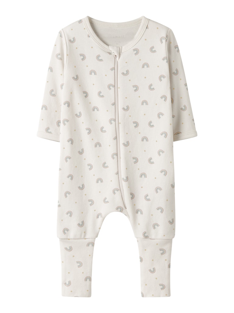 Regnbåge pyjamas till flicka och pojke med vikbar mudd så du kan välja om du vill ha fot eller ej till din baby.
NBFNIGHTSUIT ZIP FF JET RAINBOW NOOS
13248629