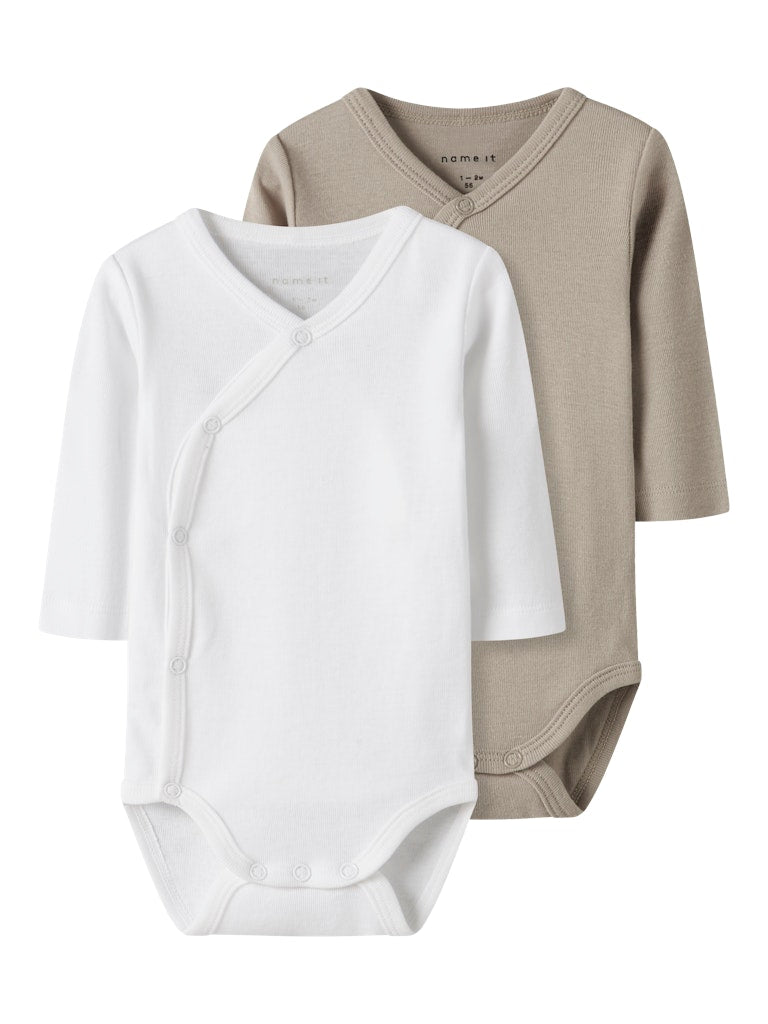 2 pack omlott baby body till flicka och pojke. Ekologiska bebis kläder från Name it. Beige och vit långärmad body med omlottknäppning
NBNBODY 2P LS WRAP SOLID NOOS
13248727