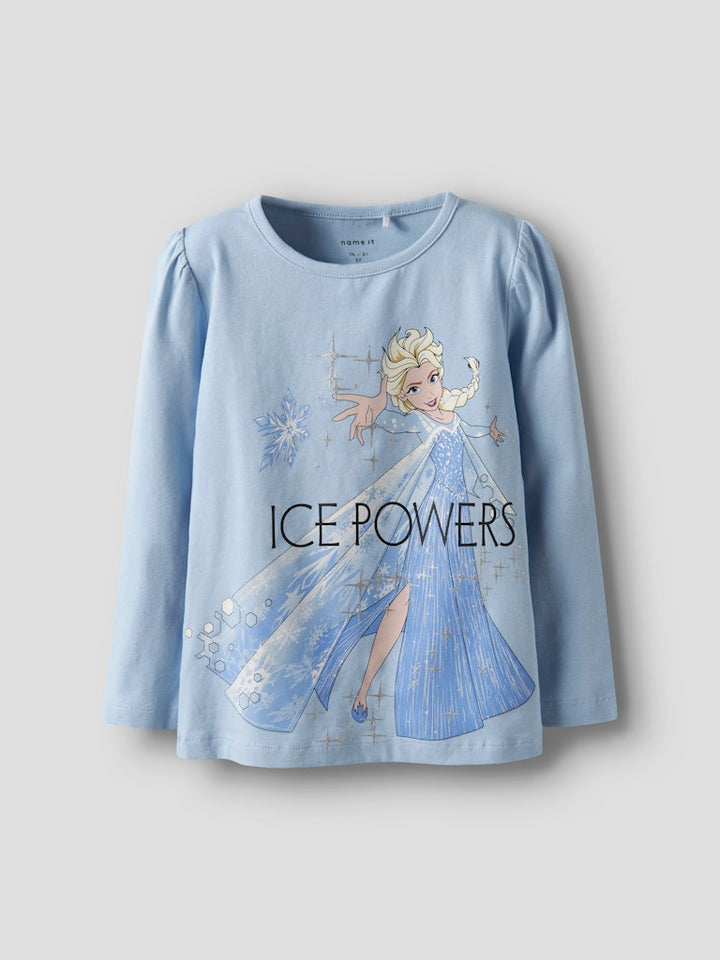 Ljusblå Frost tröja med motiv av Elsa från filmen Frozen. Söt tröja till flicka, från Nameit.
NMFOSMA FROZEN LS TOP BOX LNOOS WDI
13249735