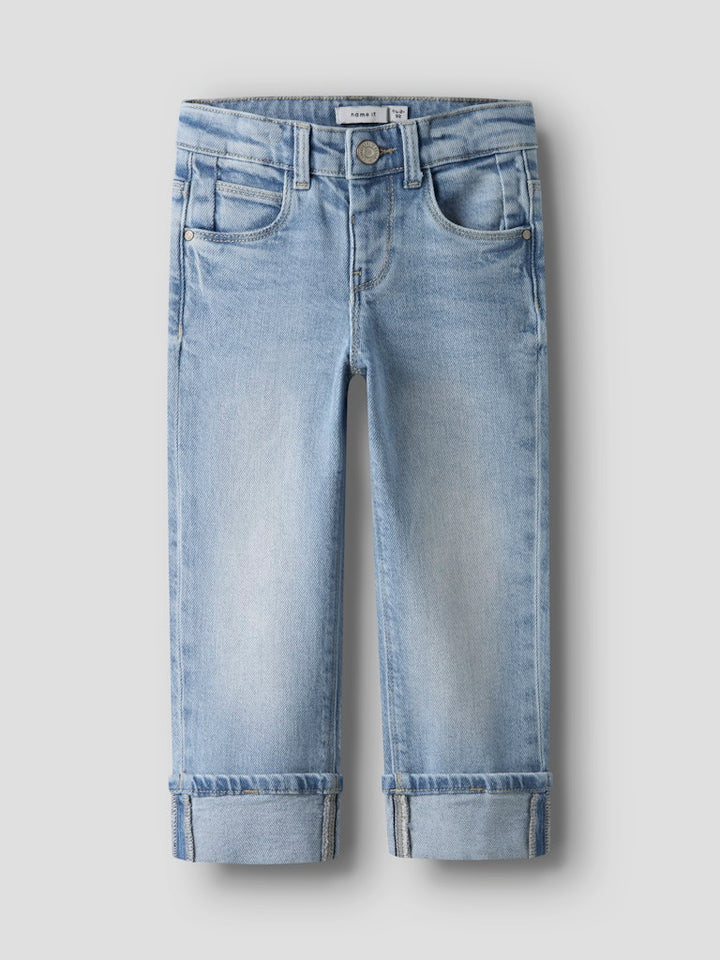 Cool tjej jeans i rak ledig modell med uppvik. Ljus blå jeans byxa till flicka från Name it.
NMFROSE STRAIGHT FOLD JEANS 4224-AZ NOOS
13243802