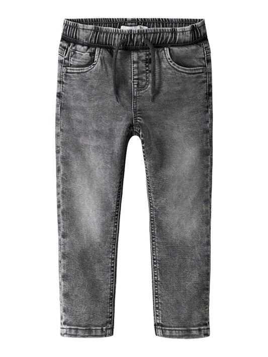 Grå joggers jeans till pojke och flicka i mjuk och skön kvalitet.
NMMRYAN SLIM SWE JEANS 2472-TH NOOS
13212646