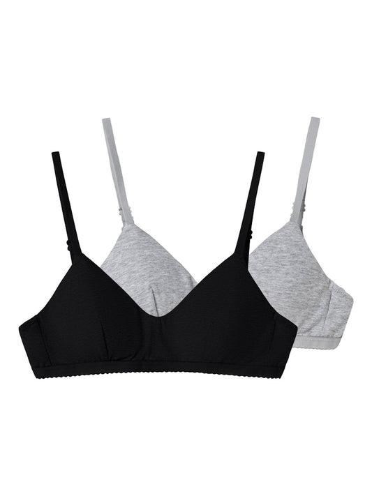 2-pack svart och grå ungdoms bh till tjej. Mjuk och skön bralette med urtagbara inlägg och ställbara axelband. 
NLFNANTELLE BRALETTE 2P NOOS
13247873