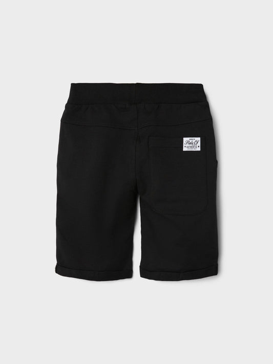 Svart lång shorts till pojke. Sweat shorts kille från Name it.
NKMVERMO LONG SWE SHORTS UNB F NOOS
13201050