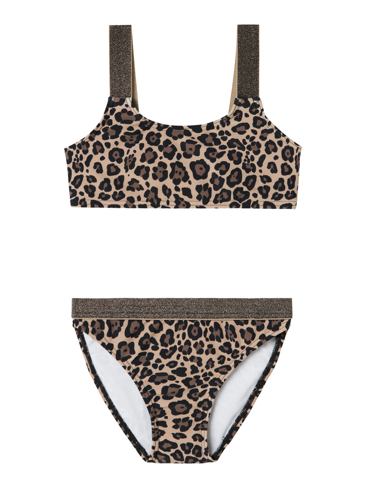 Leopard mönstrad bikini med glitter på axelbanden. Tjej badkläder. Leo bikini svart, beige till flicka, barn. Ta en simtur eller njut av det varma vädret i coola badklädesstilar som garanterar ditt barn en trendig look.

13226714 
NKFZERIA BIKINI