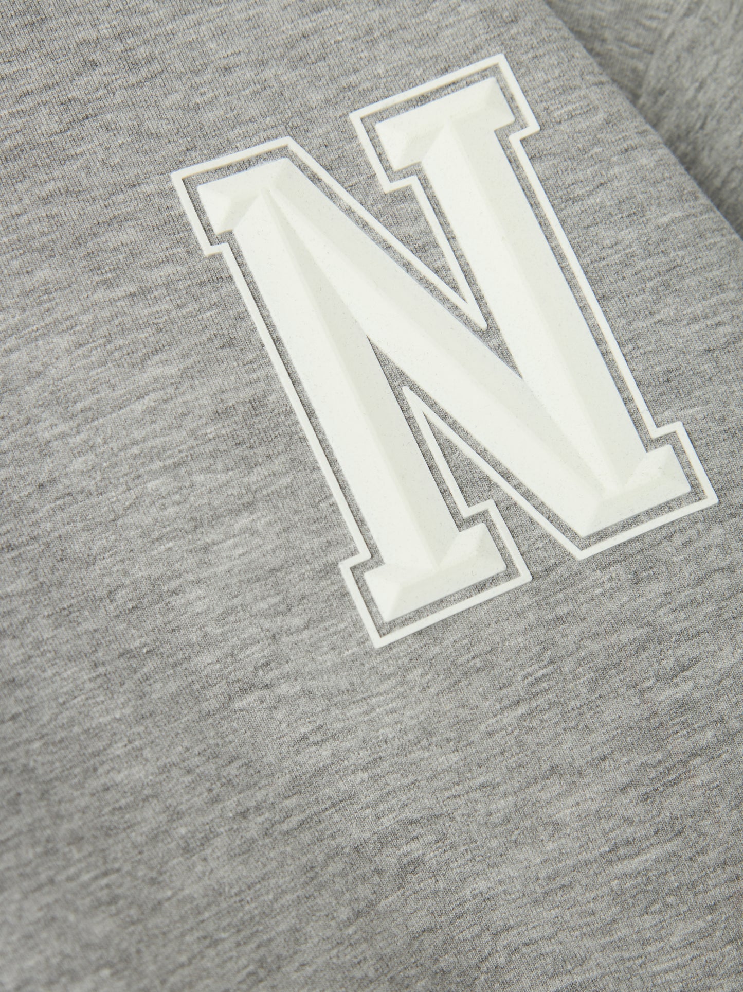 Sweat tröja i cool modell till pojke och flicka. Ekologisk barn tröja i unisex modell.
 NMMTOLLO RLX SWEAT BRU
13238931