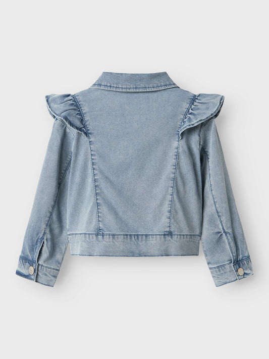Söt blå jeans jacka med volanger till liten flicka, tjej. Jeansjacka från Name it.
NMFAMBER DNM JACKET 1544-YB D
13239924