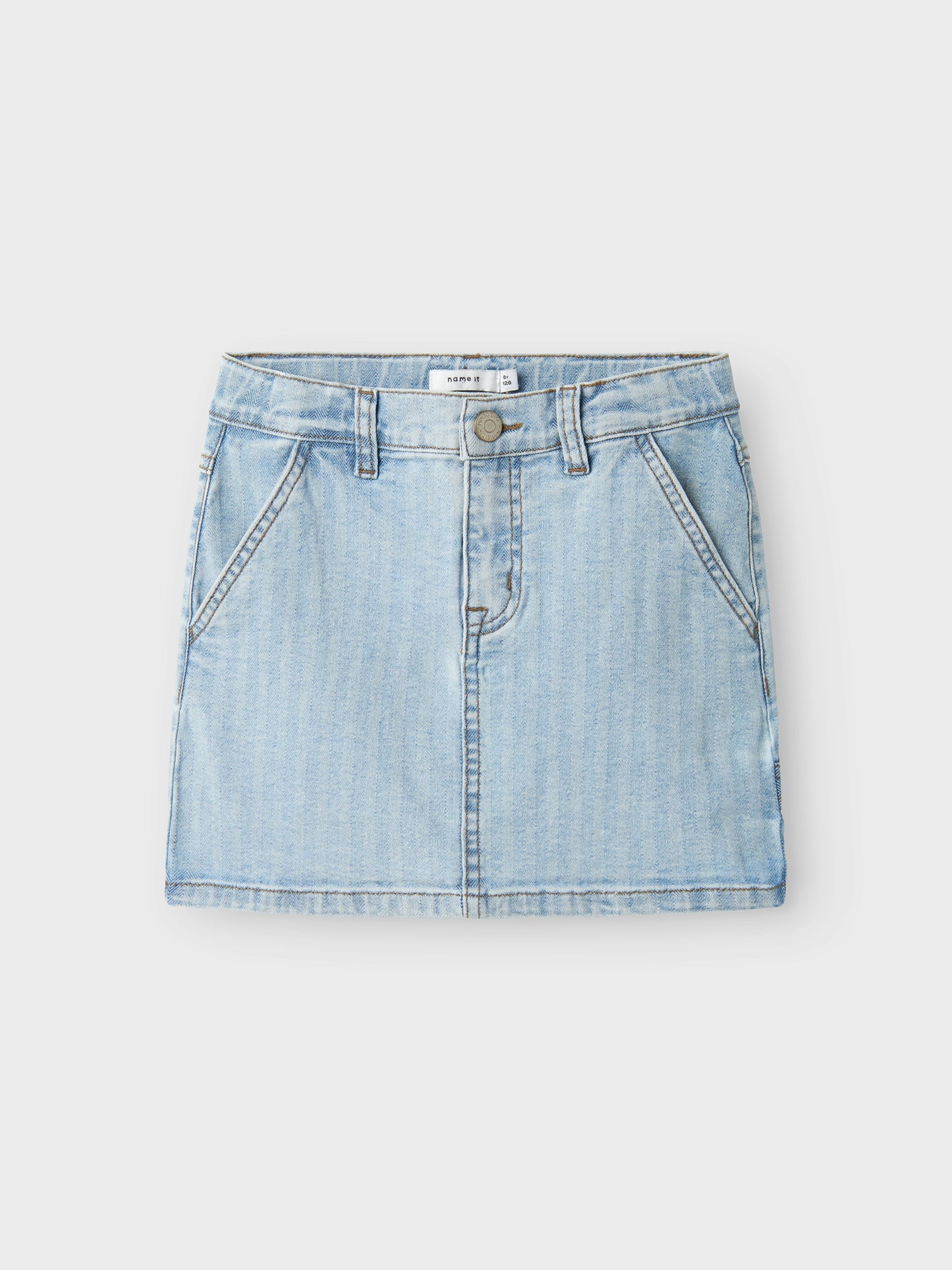 Ljus blå jeans kjol till tjej, flicka. Ungdomskläder och barn kläder från Name it. 
NKFAMELIA SHORT CAR DNM SKIRT 2588-NS D
13239974