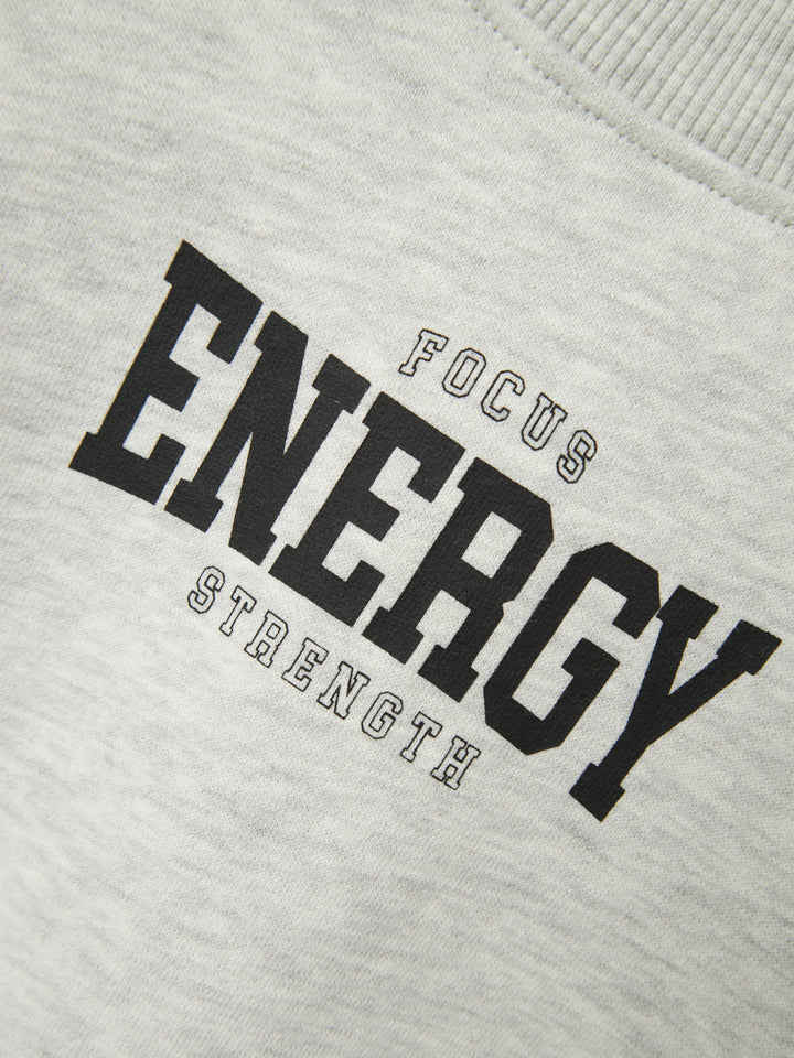 Ljus grå sweat tröja till tjej. Långärmad tröja till flicka i ekologisk bomull. Ekologiska barnkläder från Name it.
NKFBOIDA LS RLX SWEAT BRU
13240091