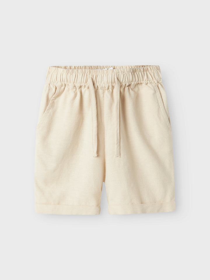 Beige shorts i lin, linneshorts till pojke i eko vero från Name it.
NMMFAHER SHORTS F
13227710