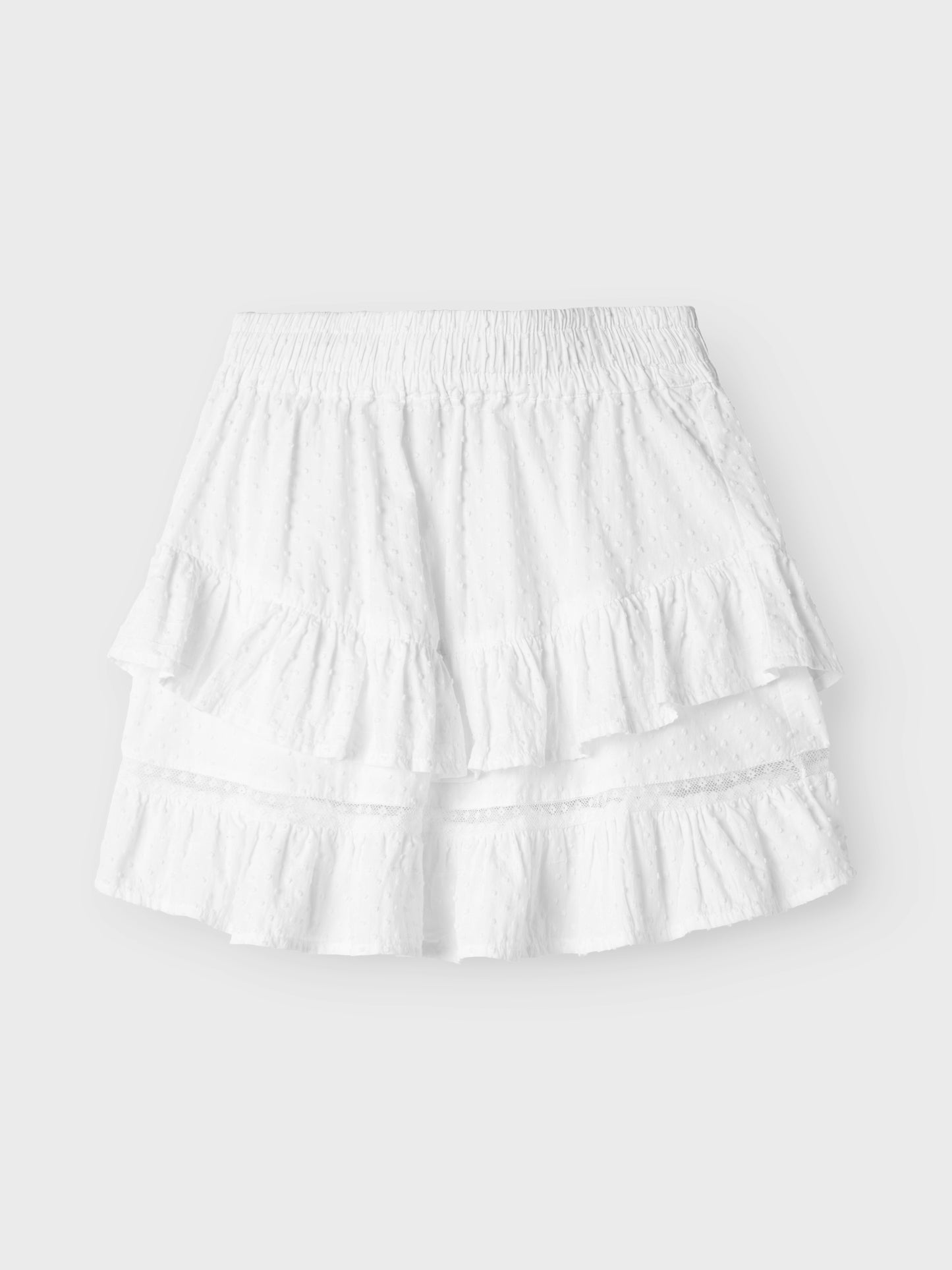 Vit vacker volang kjol till flicka, tjej från Name it. Sommarkjol perfekt till skolavslutning och midsommar fest.
NKFFATIDIAS SKIRT
13240162