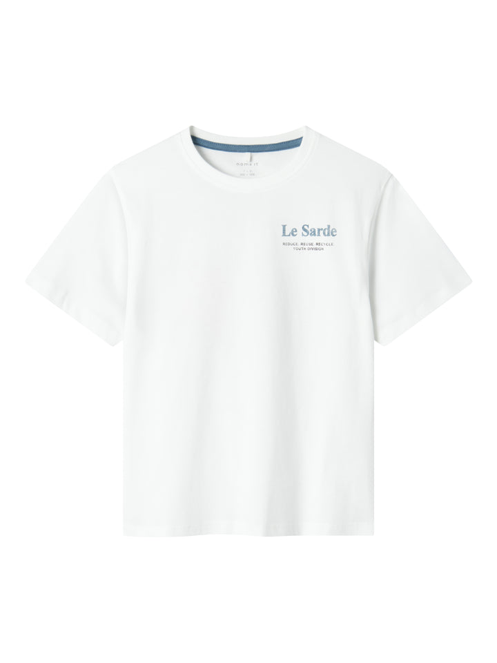 Vit kortärmad t-shirt till pojke. T-shirt med Sardin tryck i blå, backprint ekologiska barn och ungdomskläder till kille från Name it.
NKMFOND SS NREG TOP BOX
13241231