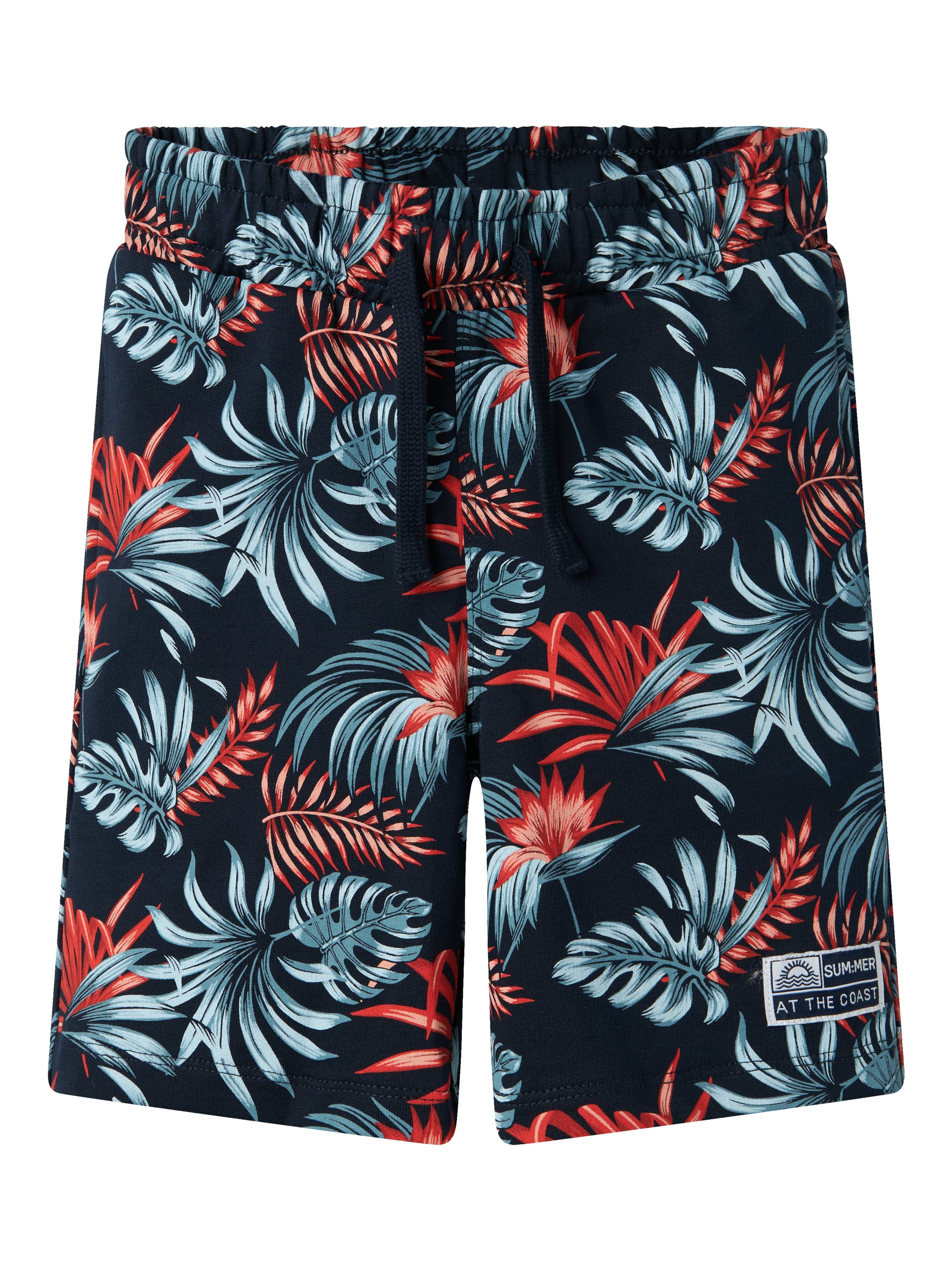 Hawaii mönstrade blå shorts i ekologisk bomull till pojke, kille. Barn och ungdoms shorts från Name it med blommor och blad.
NKMFANGO SWEAT SHORTS UNB
13241256