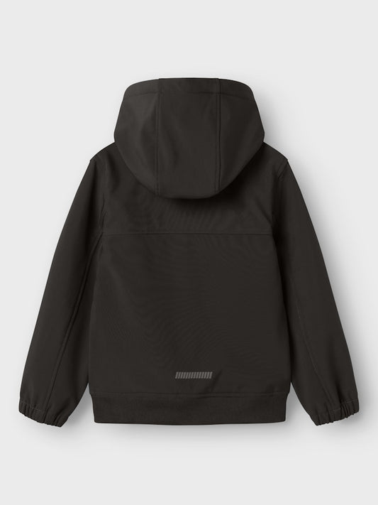 Svart softshell jacka, vind och vattentät. Skal jacka till pojke och flicka från Name it.
NKMALFA08 SOFTSHELL JKT COOL BLOCK FO
13236573