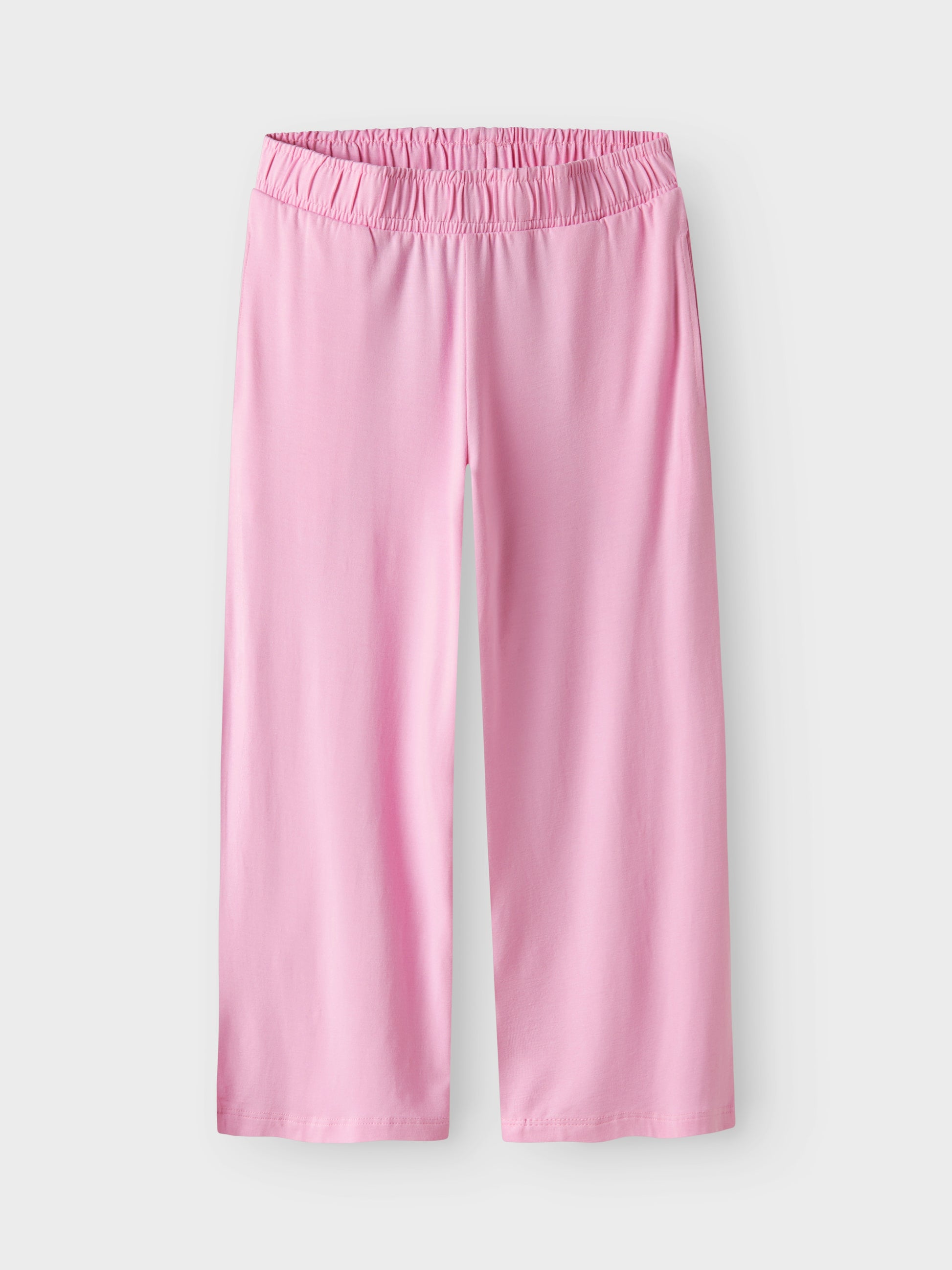 Rosa culotte byxa till ficka. Tjej byxor kort modell, perfekt för varma sommar dagar. 
NKFVULOTTE CULOTTE PANT
13227481