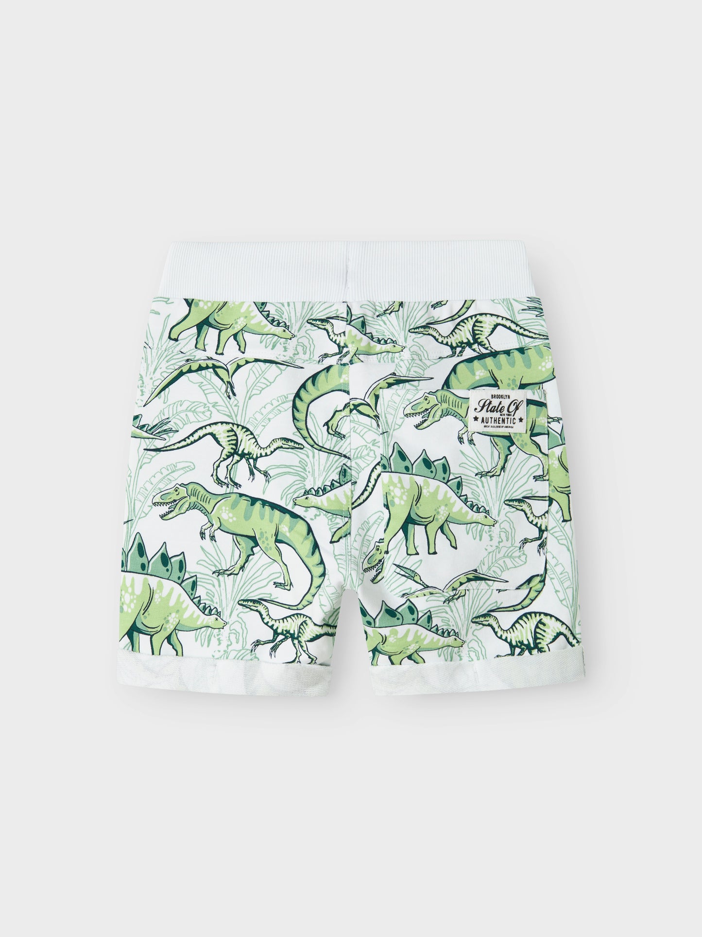 Söt mönstrad dinosaurie short till pojke. Sommar short till liten kille från Name it.
NMMVERMO AOP LONG SWE SHORTS UNB F NOOS
13215007