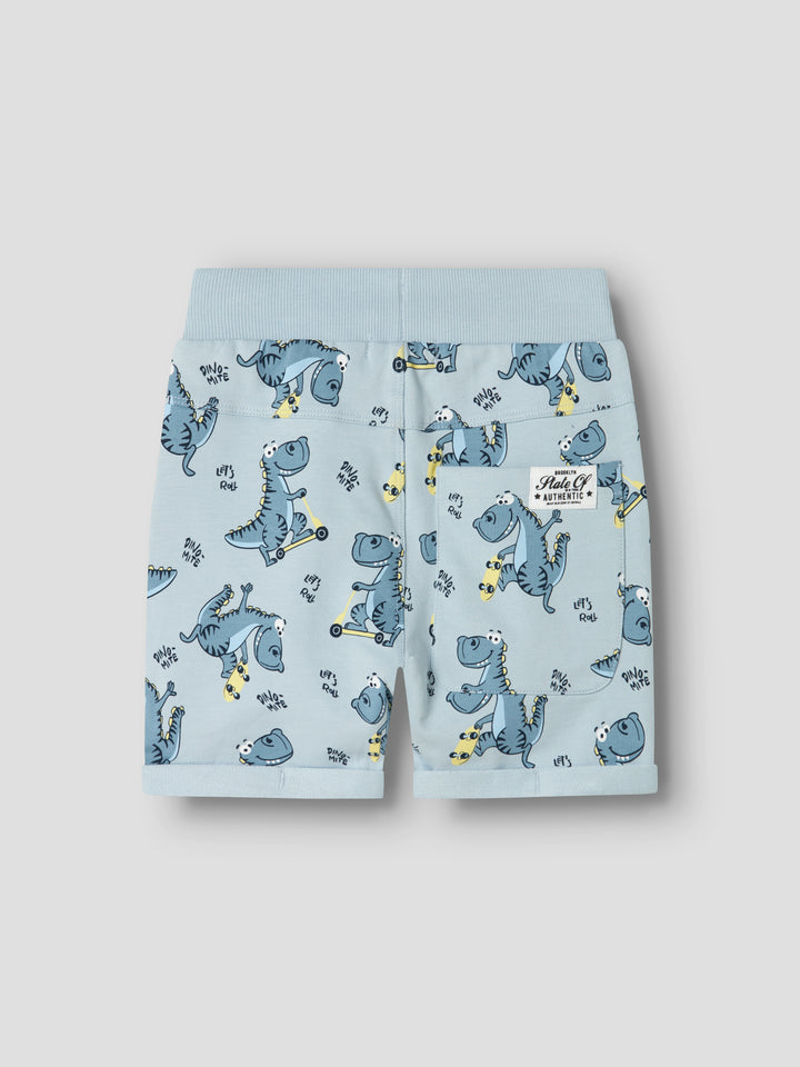 Söt mönstrad dinosaurie short till pojke. Sommar short till liten kille från Name it.
NMMVERMO AOP LONG SWE SHORTS UNB F NOOS
13215007