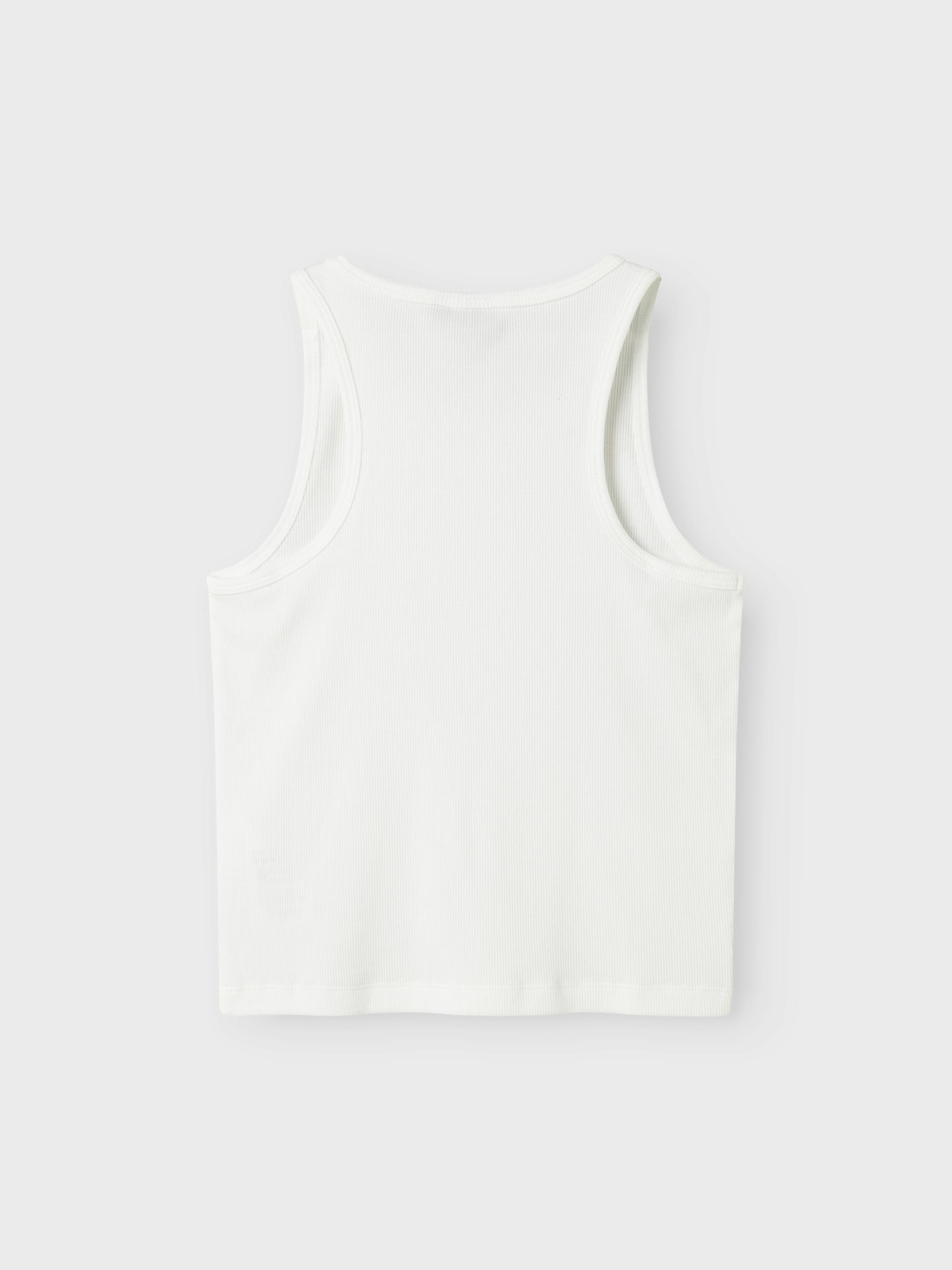 Snyggt stilrent ribbad linne till ungdom tjej. Vitt kort linne, ungdomskläder från LMTD.
NLFHINAJA CROP SOLID TANK TOP
13244542