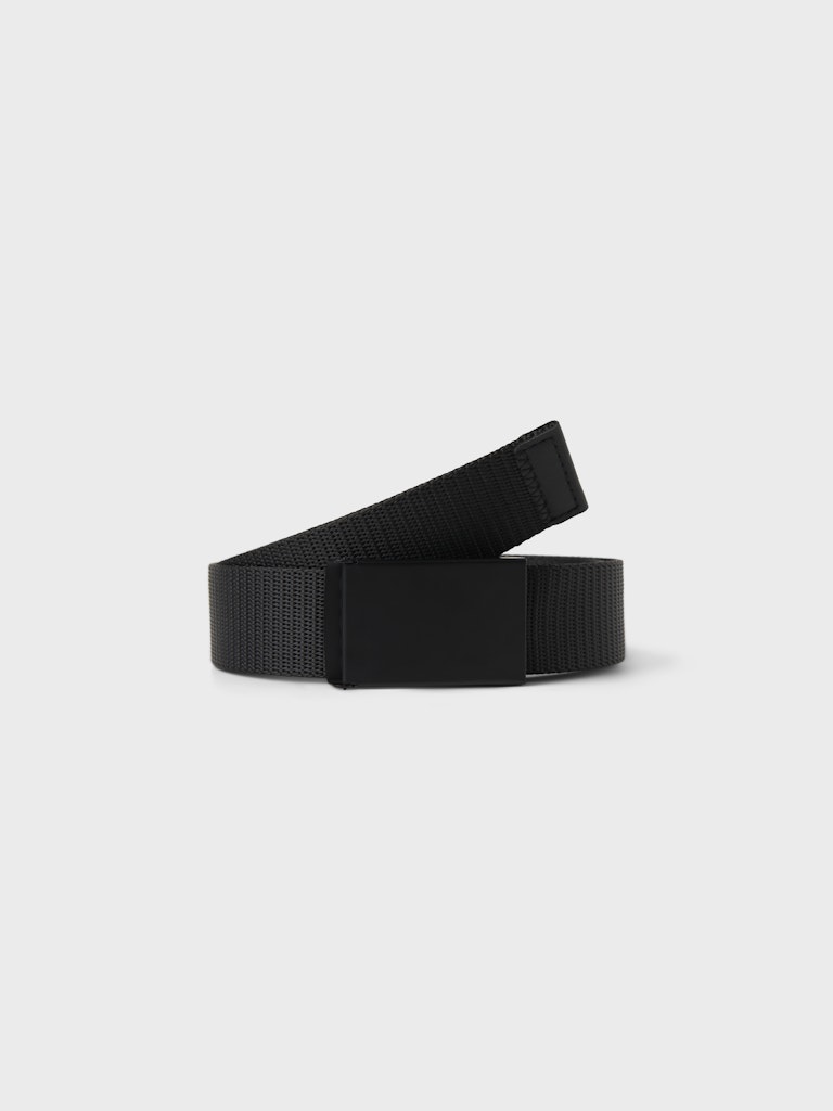 Svart skärp till pojke. Barn skärp till kille. Stort spänne, lätt att stänga och öppna. Bälte till ungdom, ungdomskläder.
NKMACC-RICK BELT
13227077