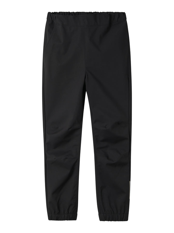 Tunn svart softshell byxa till tjej och kille. Överdrags byxor till kille och tjej från Name it.
NKNALFALIGHT08 PANT REG FO NOOS
13236564