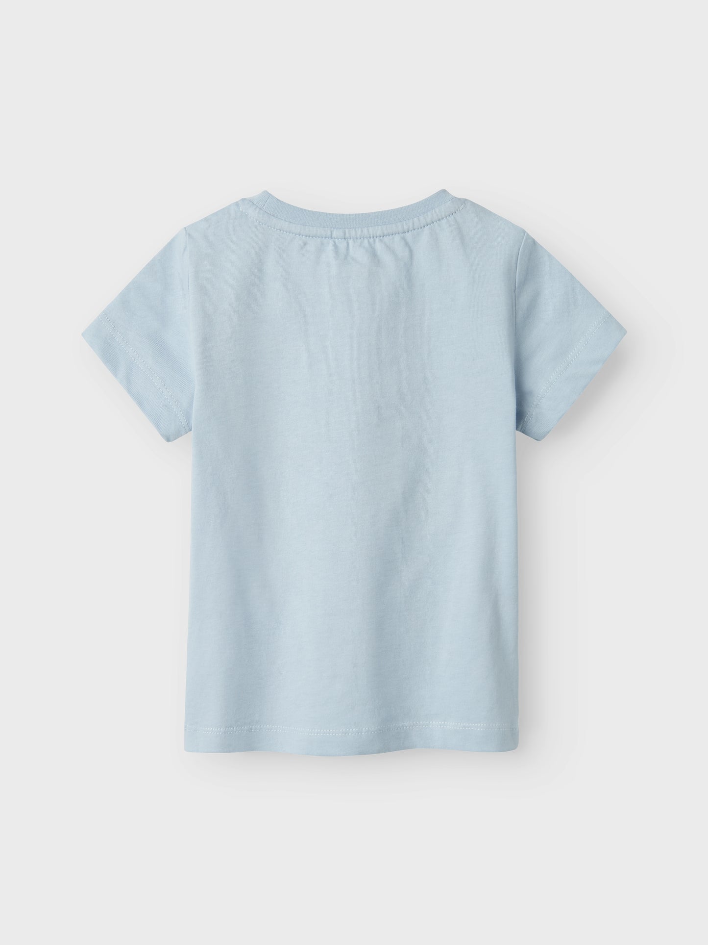 Kortärmad T-shirt till flicka. Blå topp med glitter och paljetter, Cupcakes. Ekologiska barnkläder från Name it.
NMFBETHANY SS TOP BOX
13237842