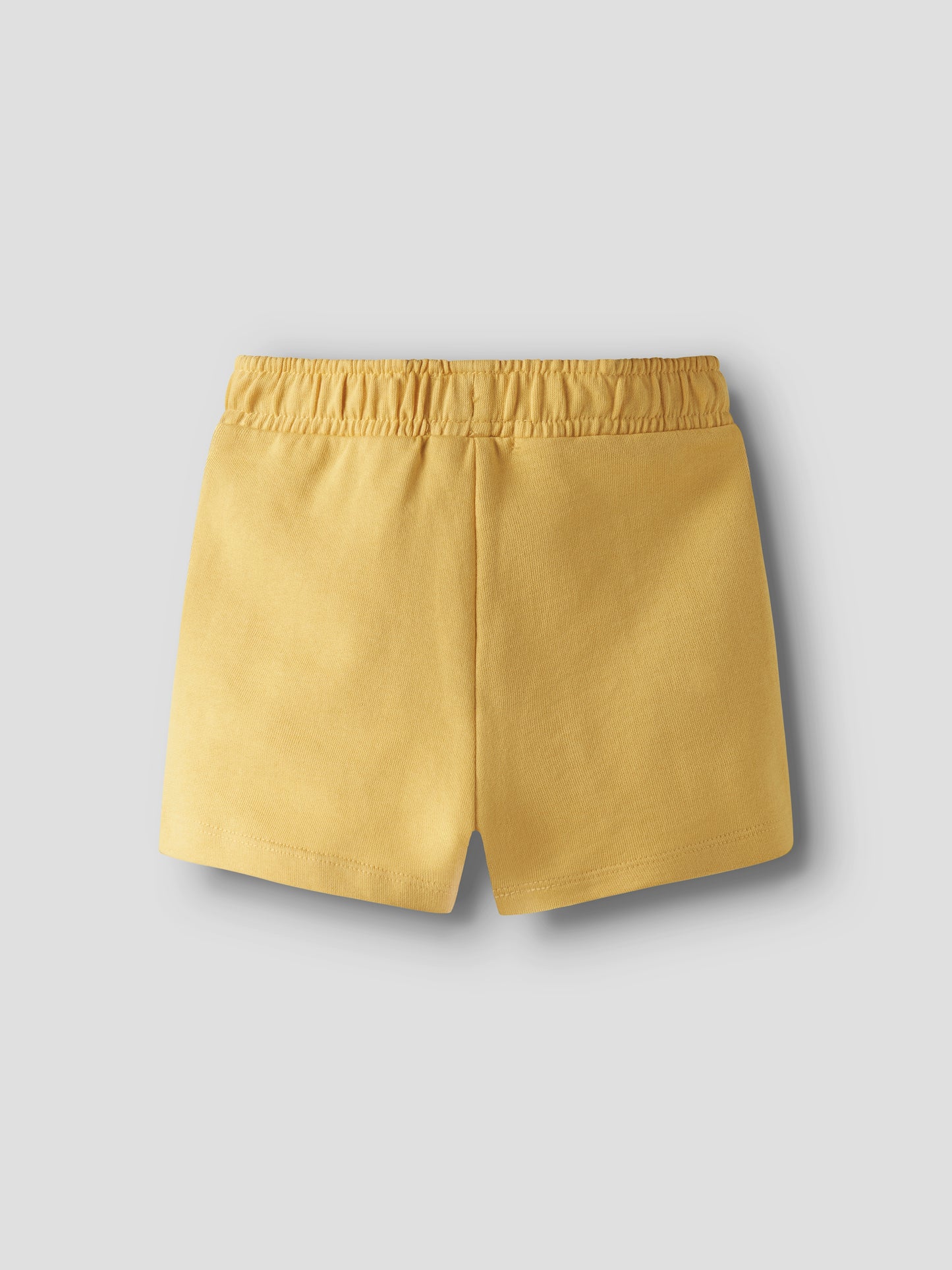 Gul sweat short till pojke med broderad helikopter på. Barn shorts från Name it.
NMMFRITZO NREG SWE SHORTS UNB PB
13238144