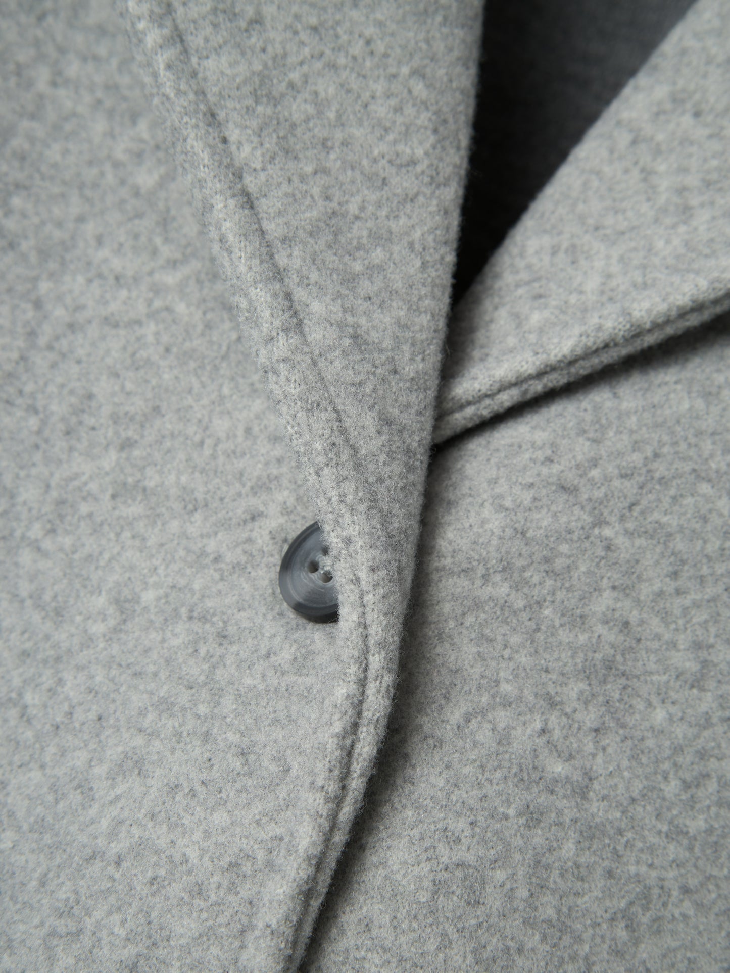 Snygg grå kort jacka till ungdom tjej som vill ha den perfekta jackan till alla tillfällen. Trenchcoat för den tendiga.
NLFLOVE LS SHORT TRENCH COAT
13238445