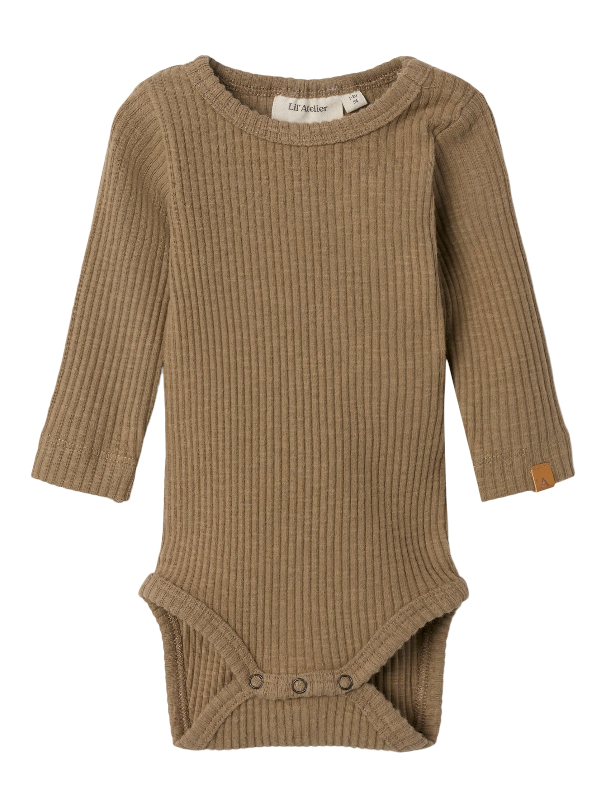 Fin brun ribbad body till baby pojke från Lil 'Atelier.
NBMRAJO MAB LS SLIM BODY LIL
13238629