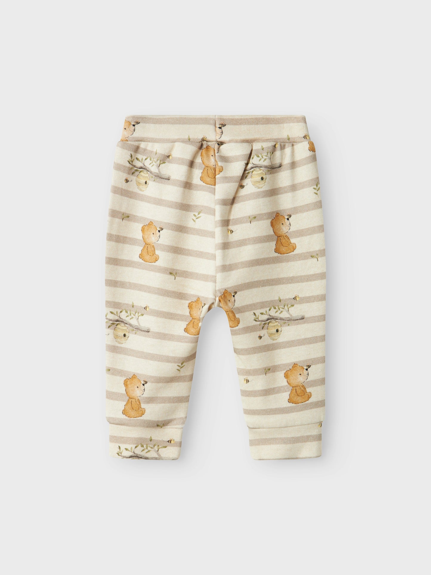 Söt neutral baby byxa som passar både flicka och pojke. Randig babybyxa i ekologisk bomull med små björnar på.
NBMTHILO PANT
13238654