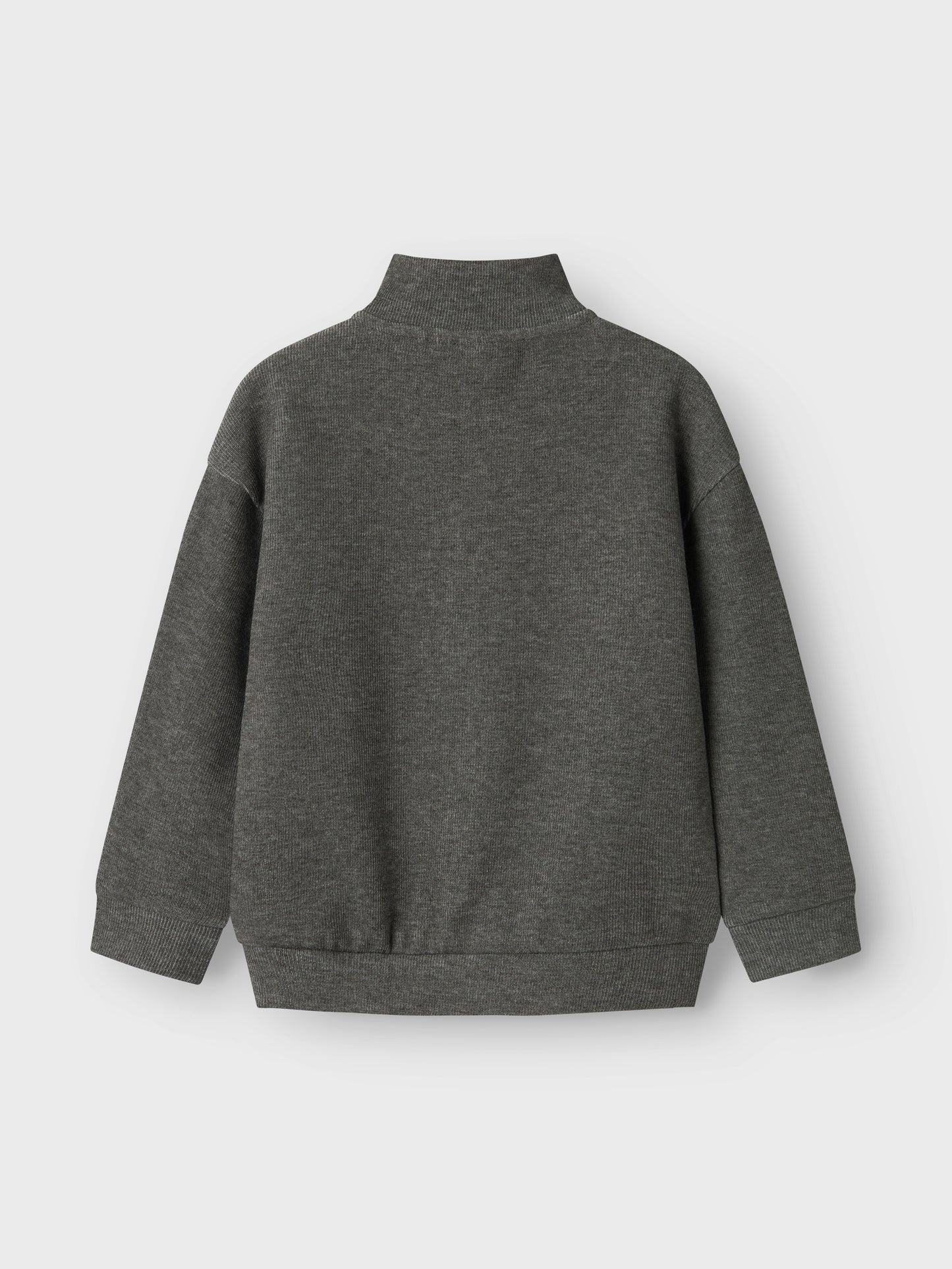 Grå Zip tröja med dragkedja i halsen till liten kille, pojke. Ekologiska barnkläder från Name it. 
NMMTAMMES NREG SWEAT UNB
13238926