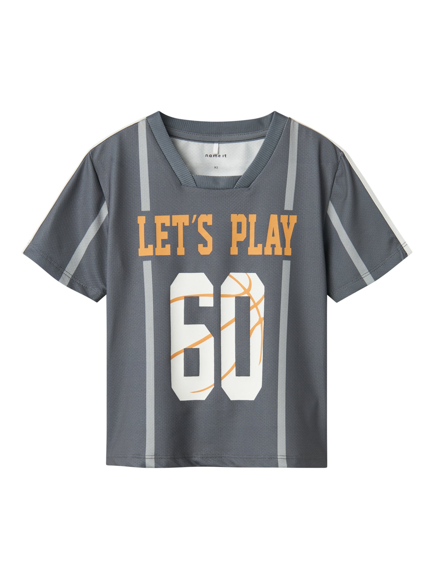 Sport tröja till pojke. Grå t-shirt till kille från Name it.
NMMTEKLAN NREG SS TOP
13238939