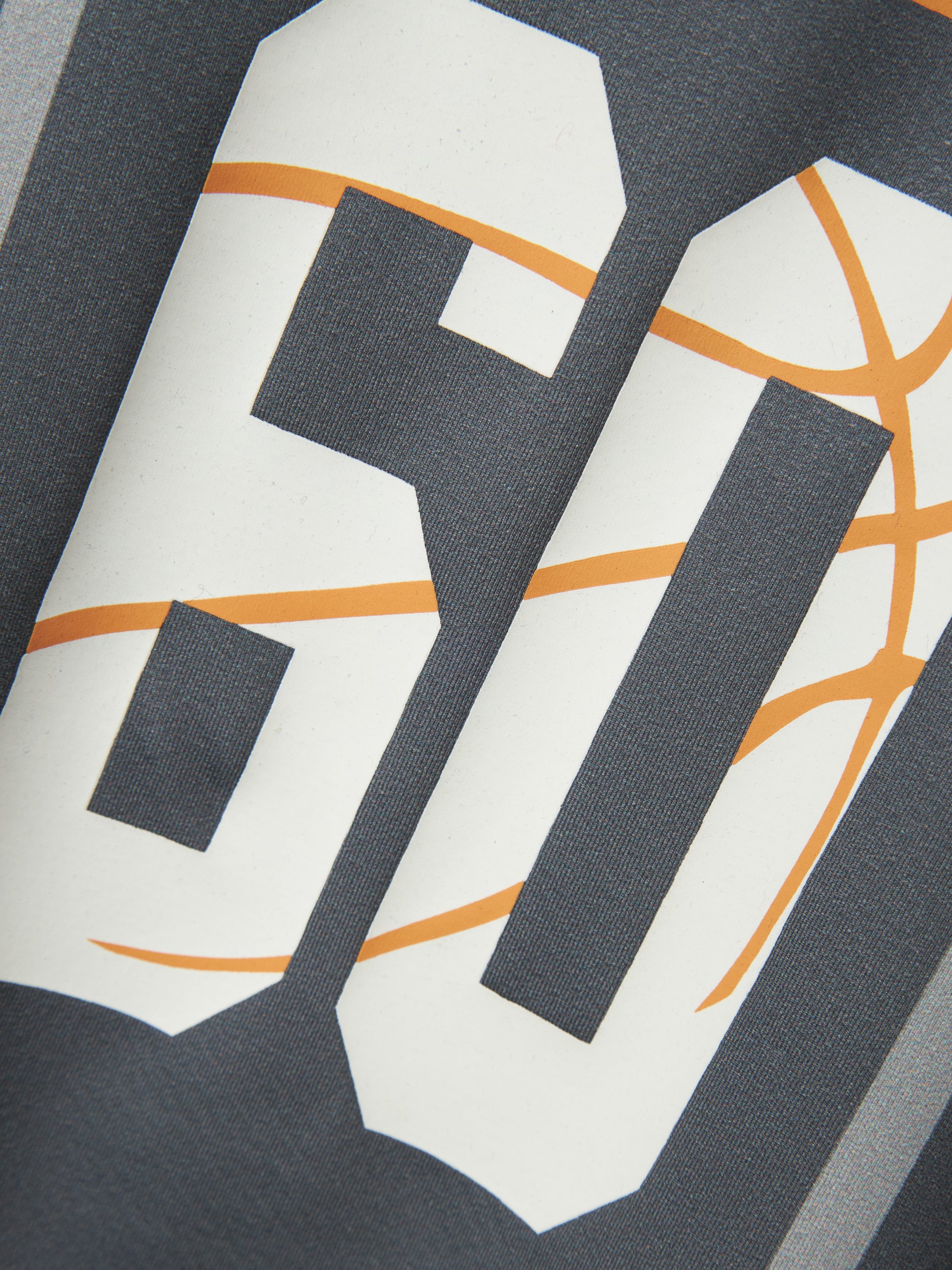 Sport tröja till pojke. Grå t-shirt till kille från Name it.
NMMTEKLAN NREG SS TOP
13238939