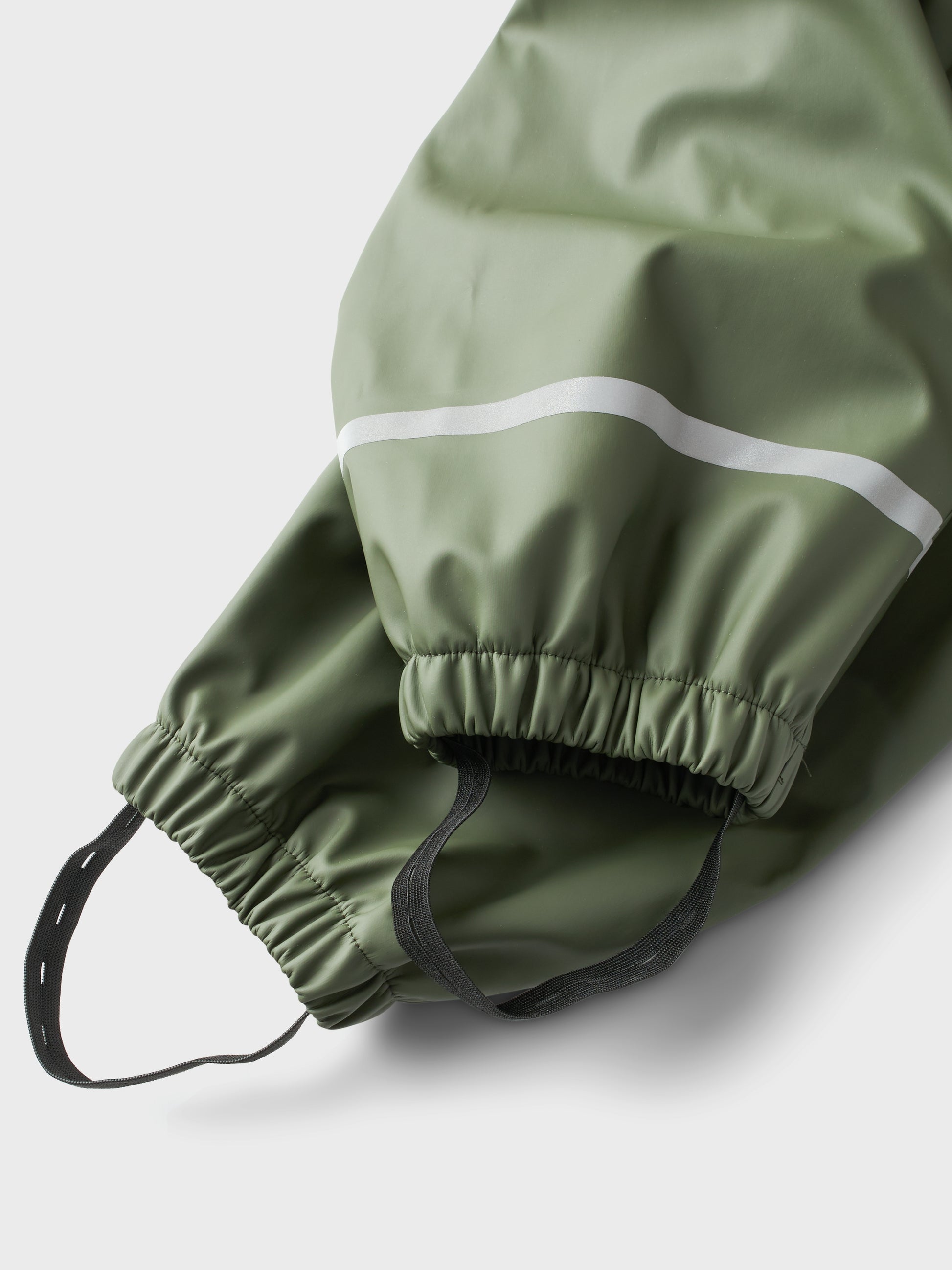 Gröna galon byxor och jacka till pojke och flicka. Regn kläder från Name it till tjej och kille.
NKNDRY10 RAIN SET FO NOOS
13239077