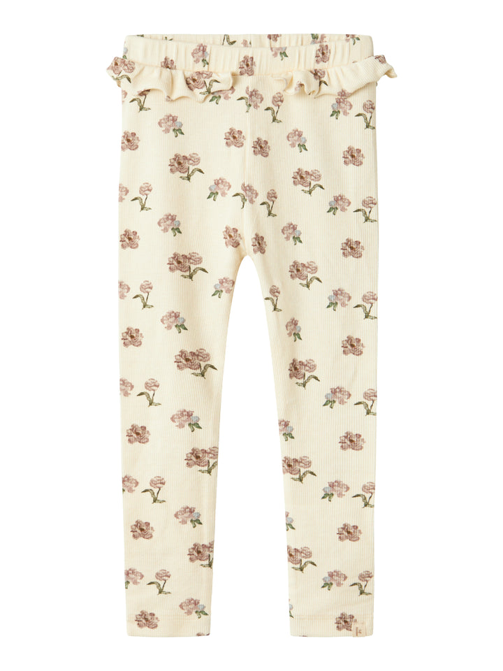 Blommig leggings till flicka i ekologisk bomull från Lil' Atelier.
NMFGAVO EFI SLIM LEGGING LIL NOOS
13239259