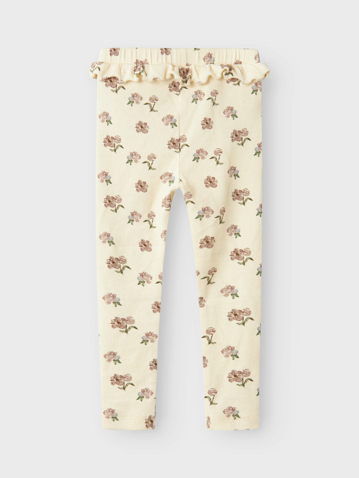 Blommig leggings till flicka i ekologisk bomull från Lil' Atelier.
NMFGAVO EFI SLIM LEGGING LIL NOOS
13239259