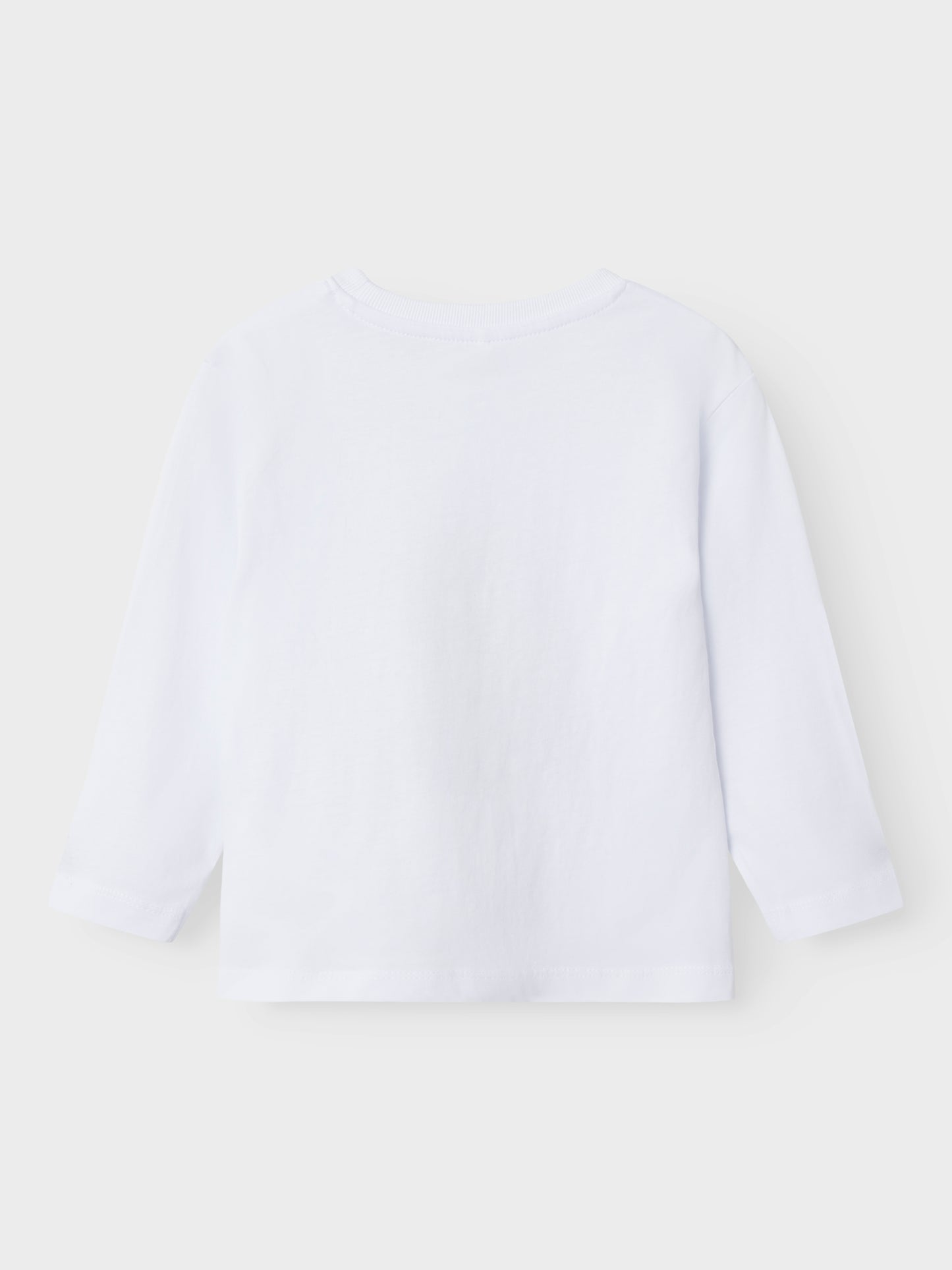 Långärmad vit tröja med dino som kör fyrhjuling. Dinosaurie t-shirt till pojke, kille.
NMMVOTO LS NREG TOP
13238400