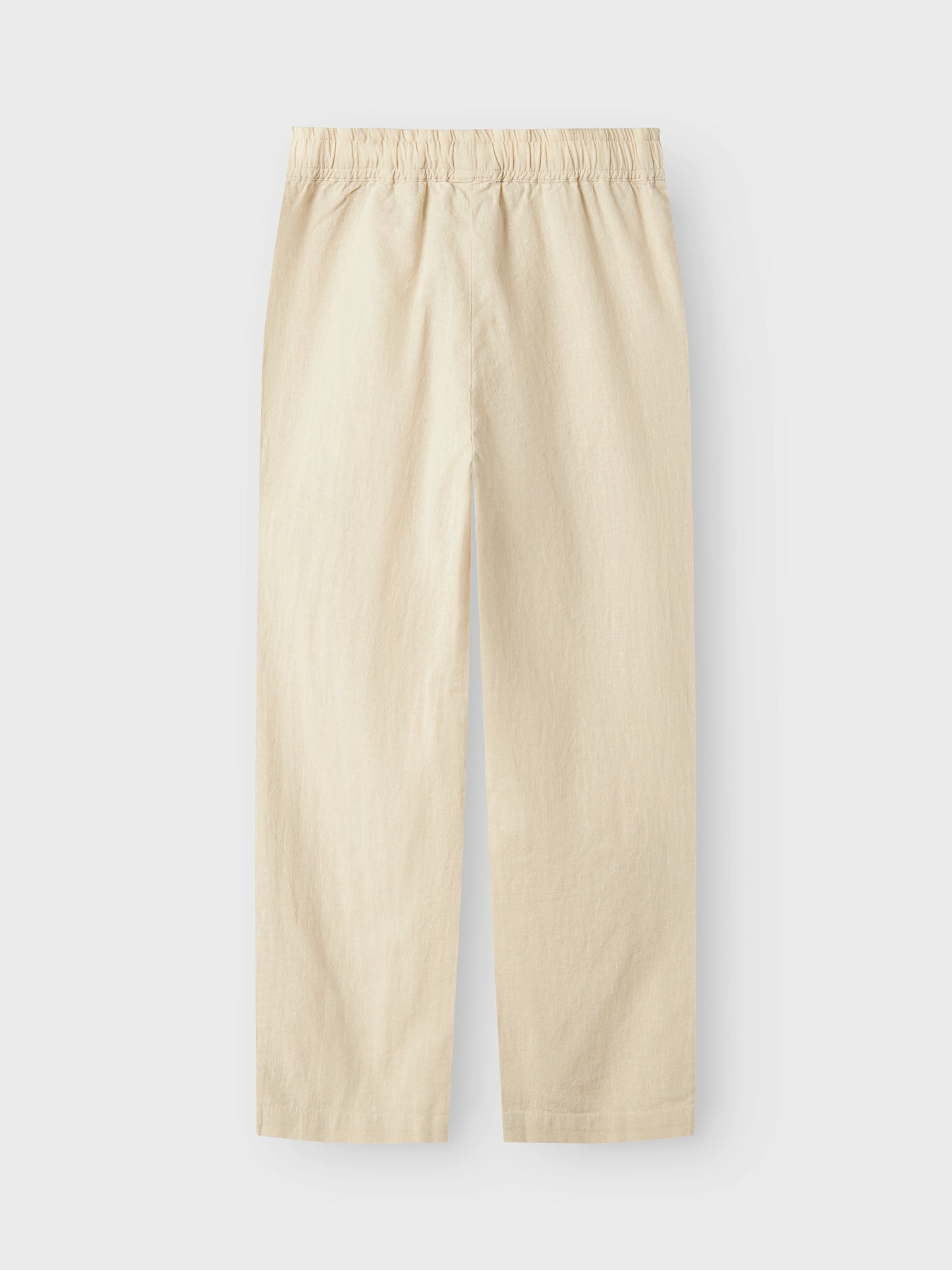 Beige rak linne byxa till kille. Skön linnebyxa till pojke, barn och ungdom. Snygg, sval och sköna byxor i lin från Name it, ekologiska barnkläder.
NKMFALINNEN PANT
13240459