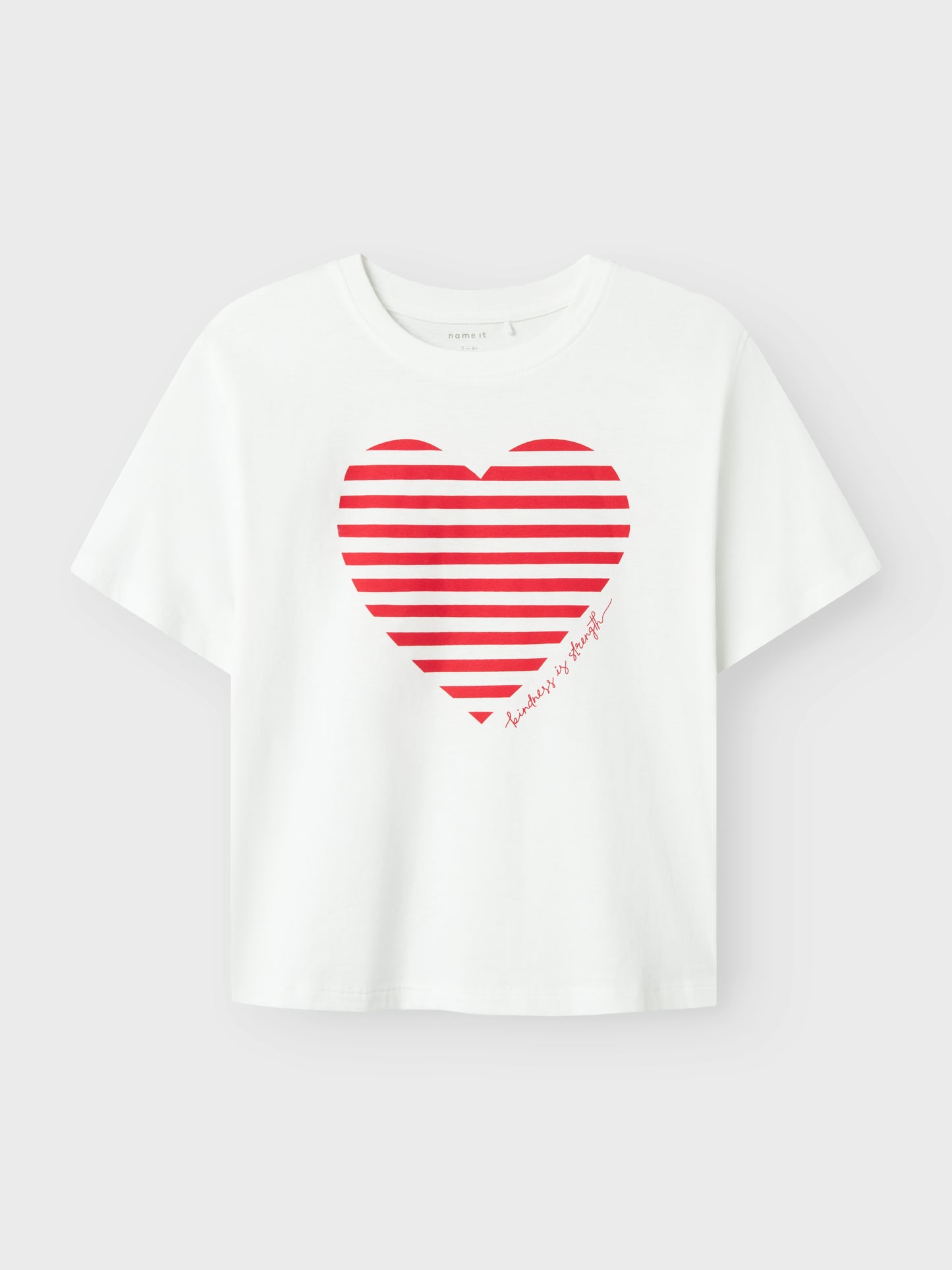 Snygg vit kortärmad t-shirt med randigt rött hjärta till flicka. Tjej topp i ekologisk bomull från Name it.
NKFFESKO SS NREG TOP
13241497