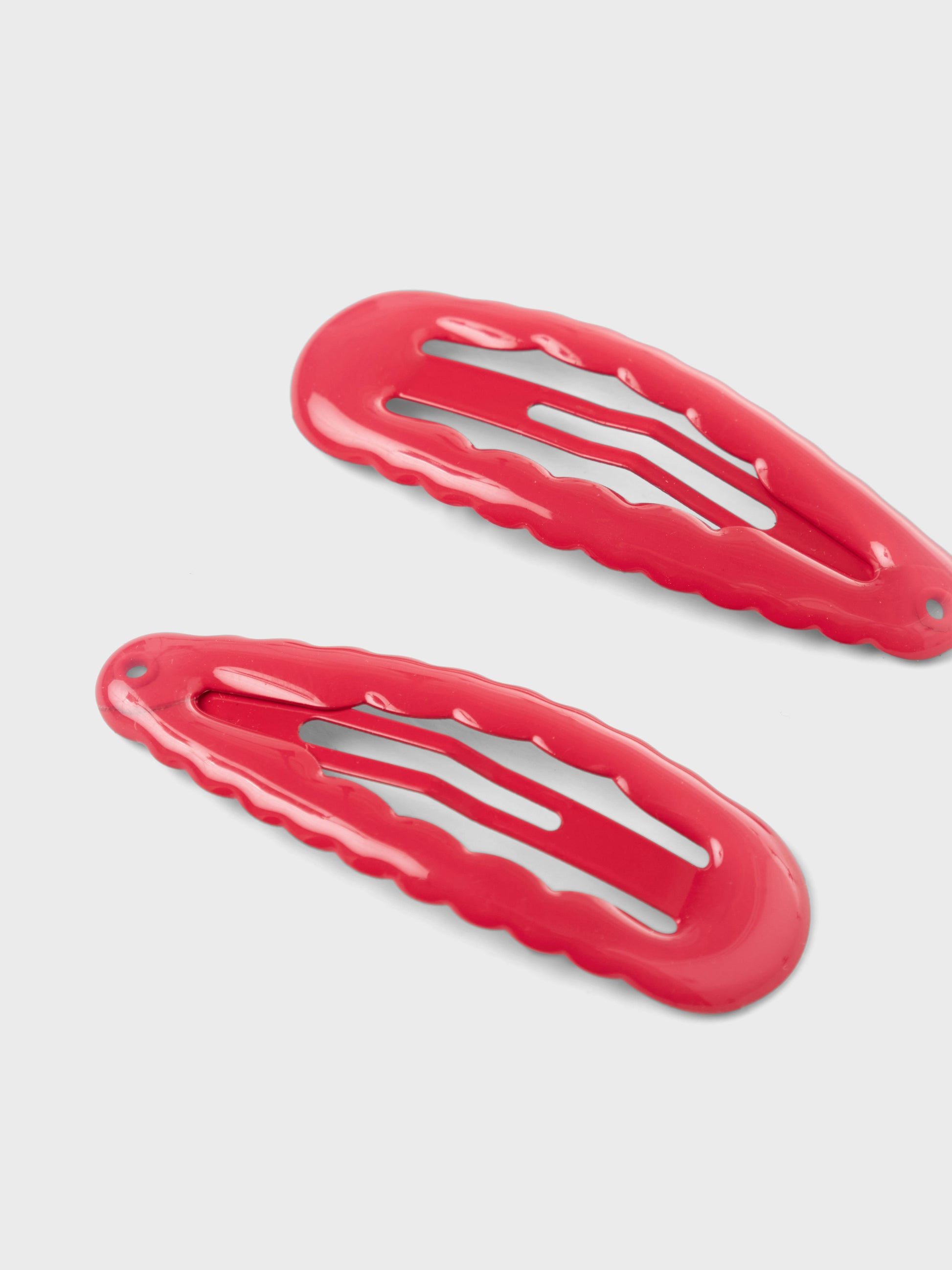 Röda hårspännen till flicka, tjej. Barn hårspänne en söt enfärgad accessoar till ungdom.
13228604 
NKFKARLA 2P HAIRCLIP